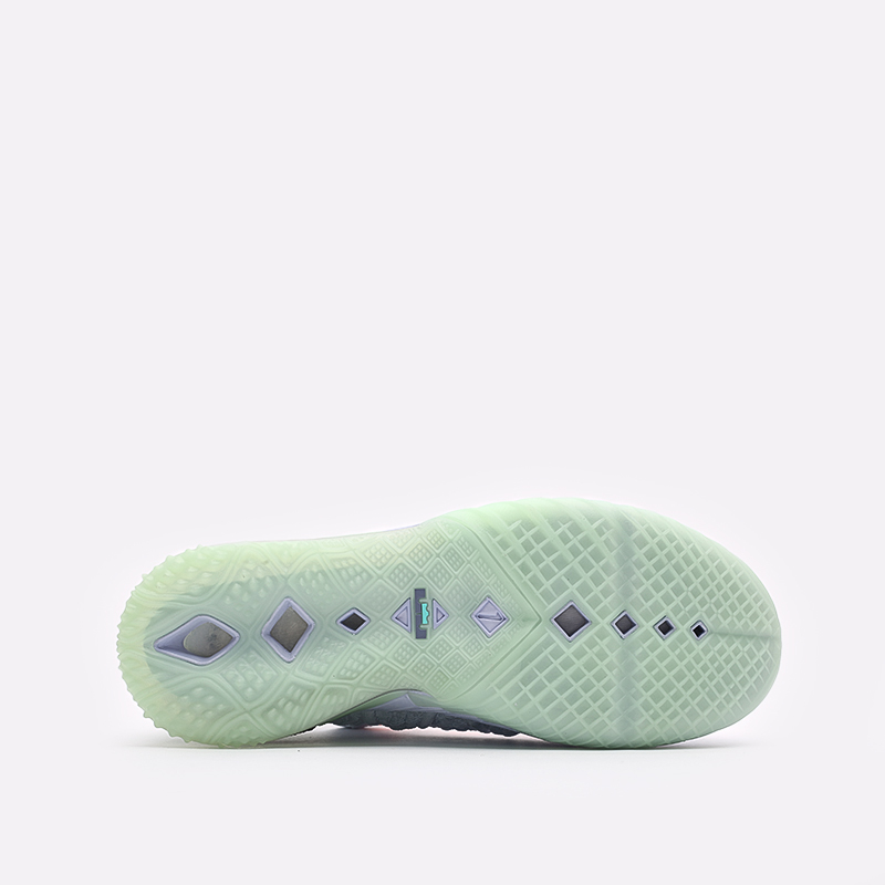  серые баскетбольные кроссовки Nike Lebron XVIII CQ9283-401 - цена, описание, фото 5