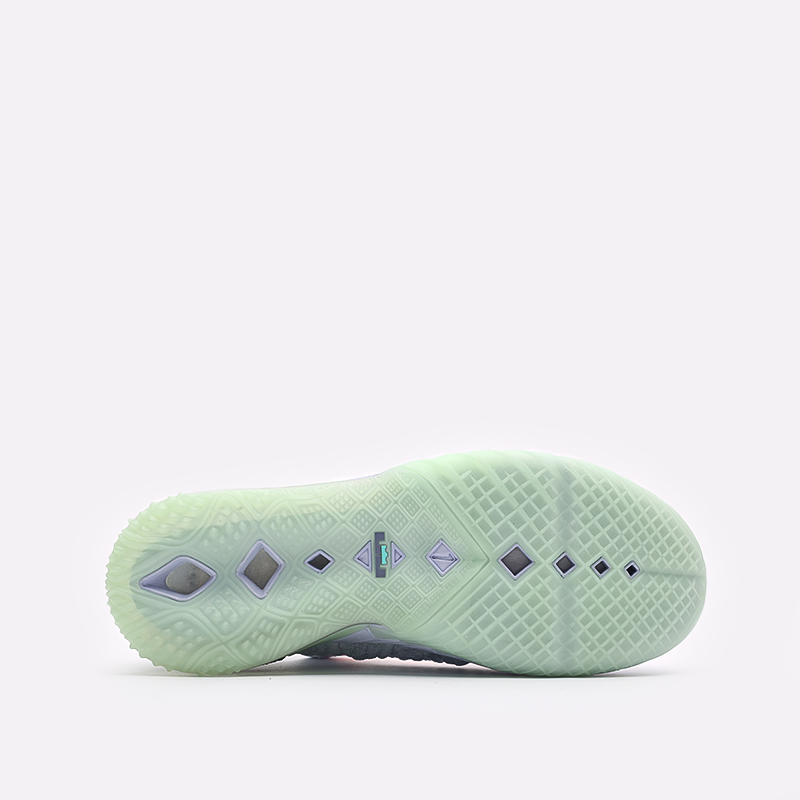 Баскетбольные кроссовки Nike Lebron XVIII (CQ9283-401)  - цена, описание, фото 5