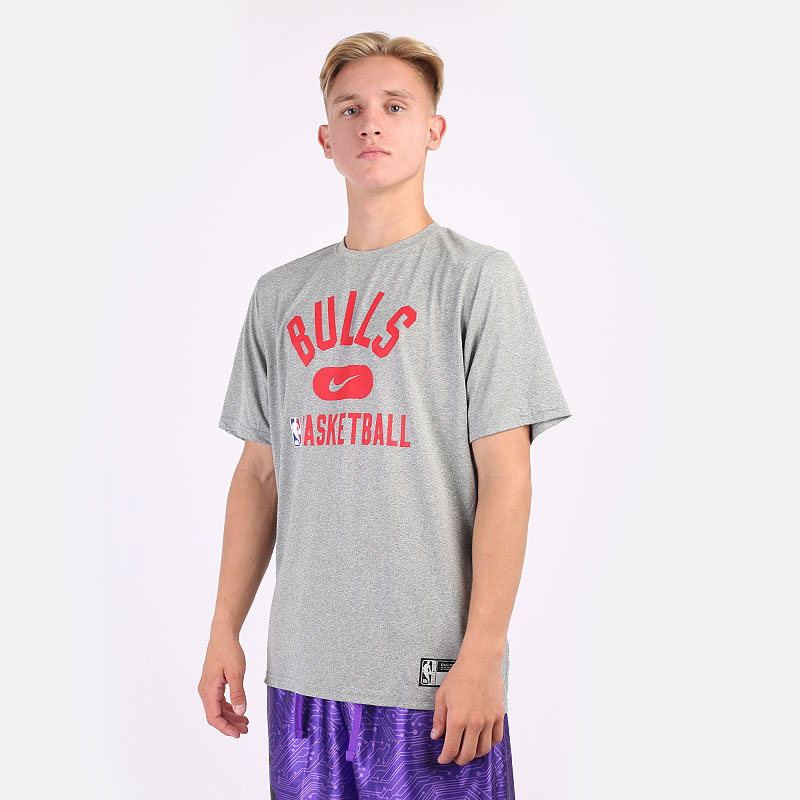 мужская серая футболка Nike Chicago Bulls Dri-FIT NBA T-Shirt DA5916-063 - цена, описание, фото 1