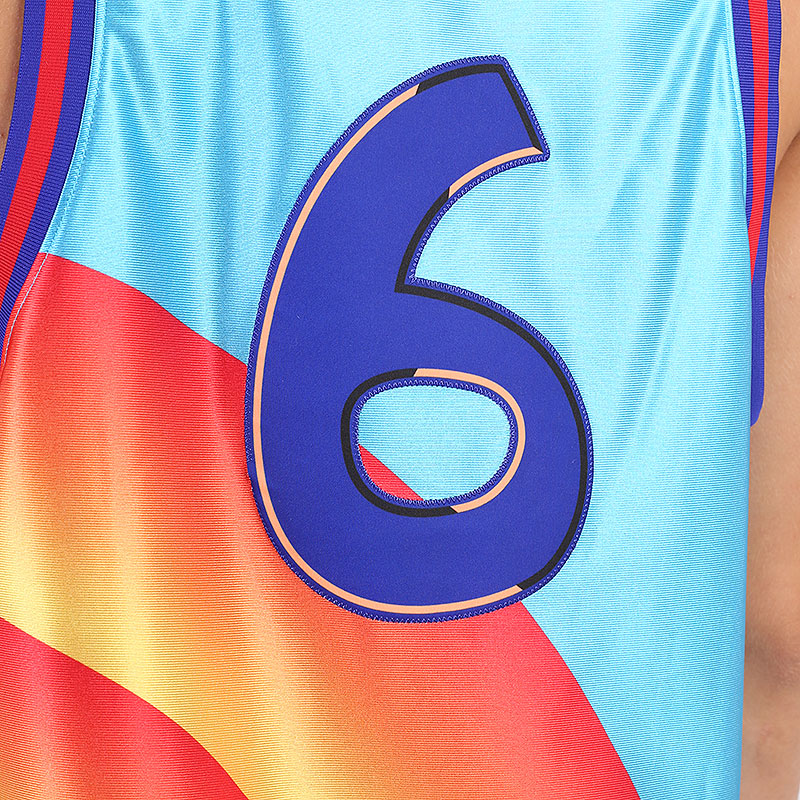 looney tunes jersey lebron