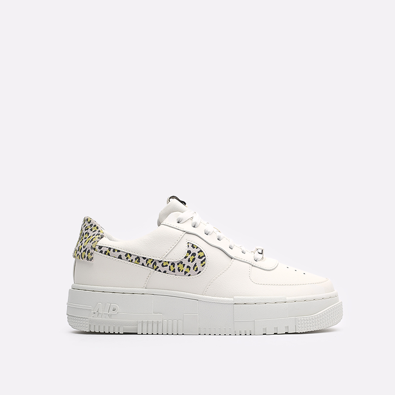 Nike WMNS Air Force 1 