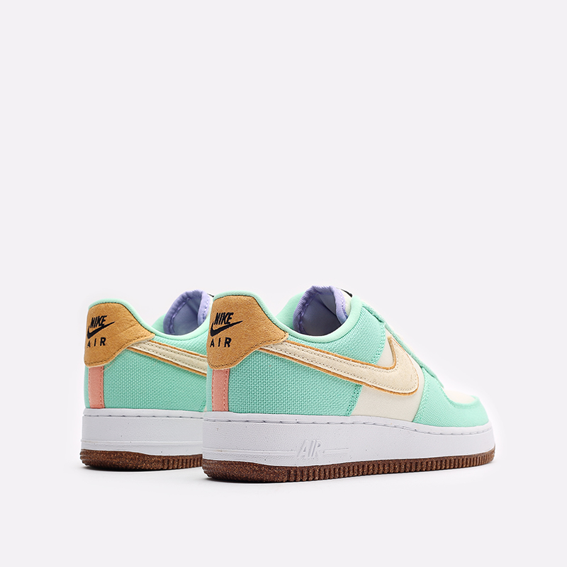 женские зеленые кроссовки Nike WMNS Air Force 1 '07 LX CZ0268-300 - цена, описание, фото 3