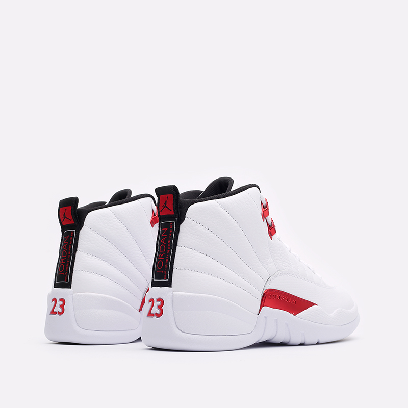 мужские белые кроссовки Jordan 12 Retro CT8013-106 - цена, описание, фото 3