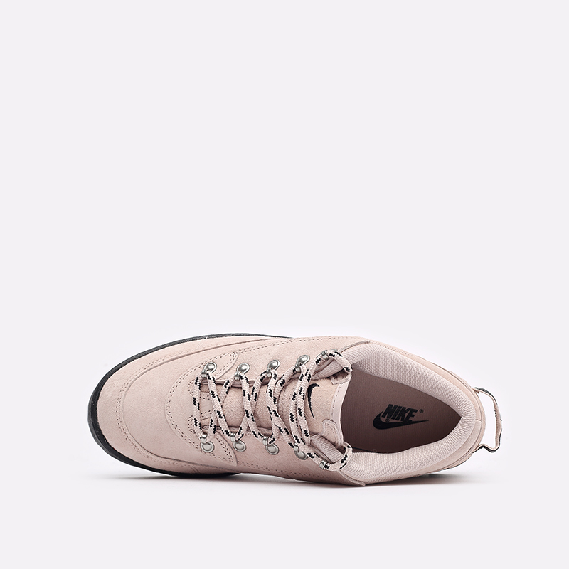 nike wmns lahar low