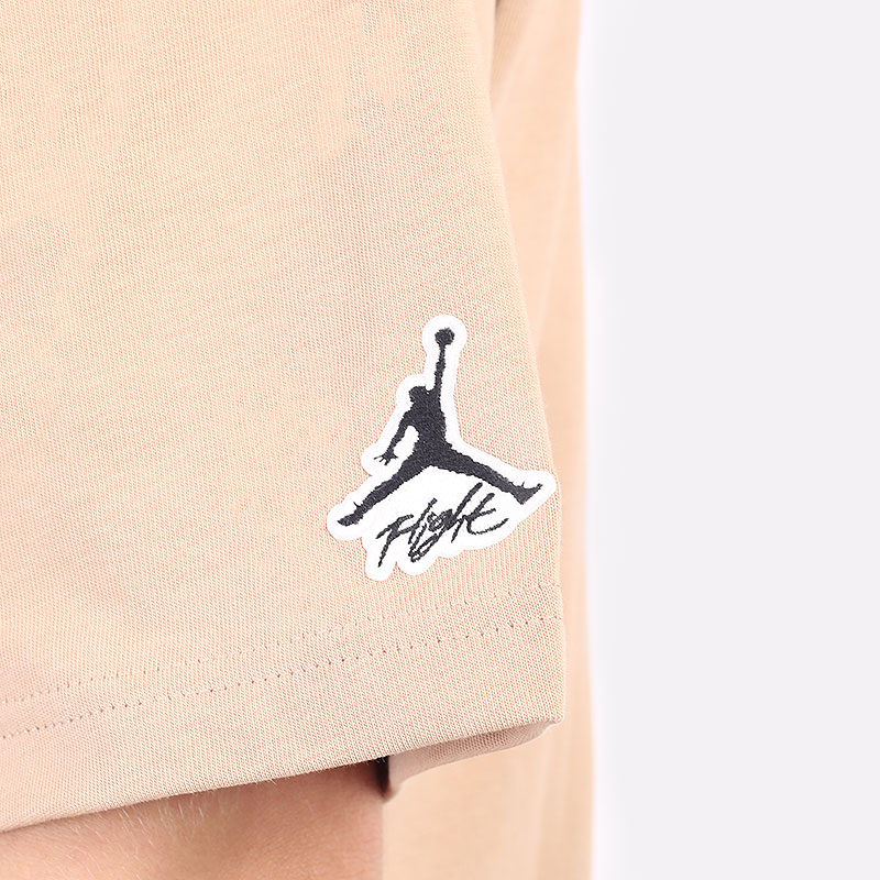 Мужская футболка Jordan Flight Essentials AJ 85 Graphic Crew (DA9889-245)  - цена, описание, фото 4