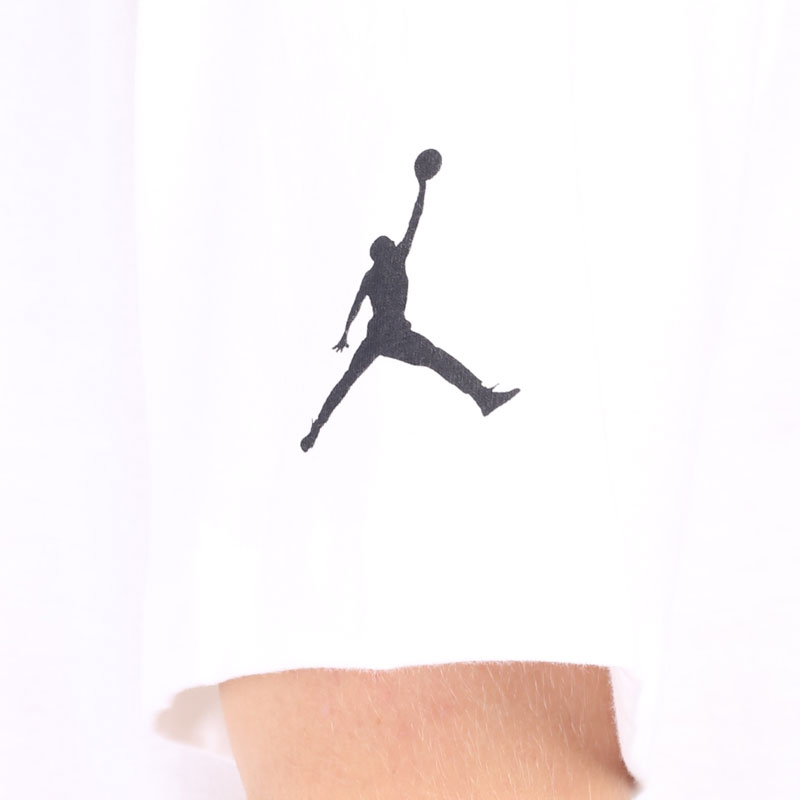 Мужская футболка Jordan DNA Hbr Crew (DA9908-100)  - цена, описание, фото 3