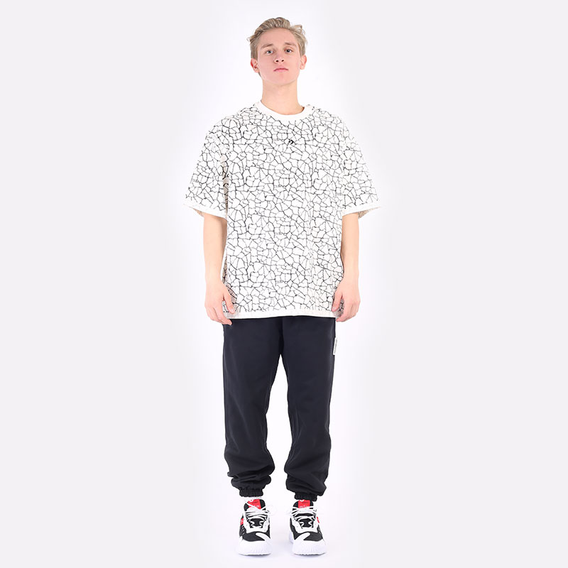 converse t shirt