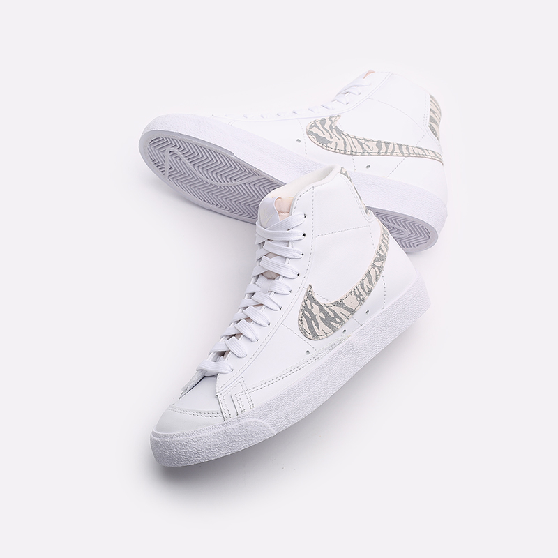 Женские кроссовки Nike WMNS Blazer Mid '77 SE (DH9633-101)  - цена, описание, фото 6