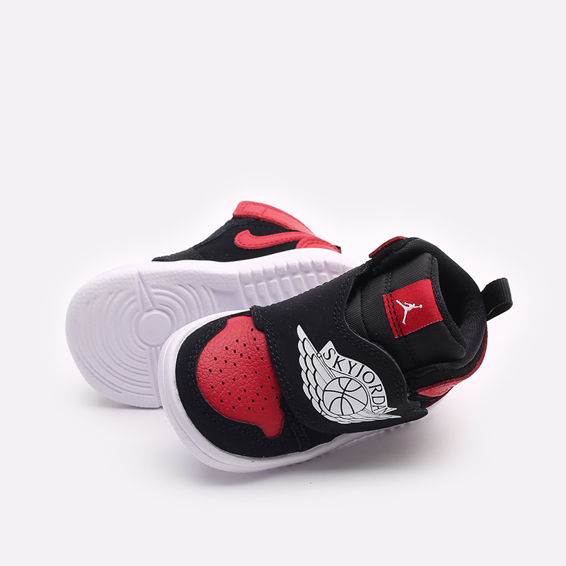 Детские кроссовки Jordan Sky 1 (TD) (BQ7196-001)  - цена, описание, фото 2