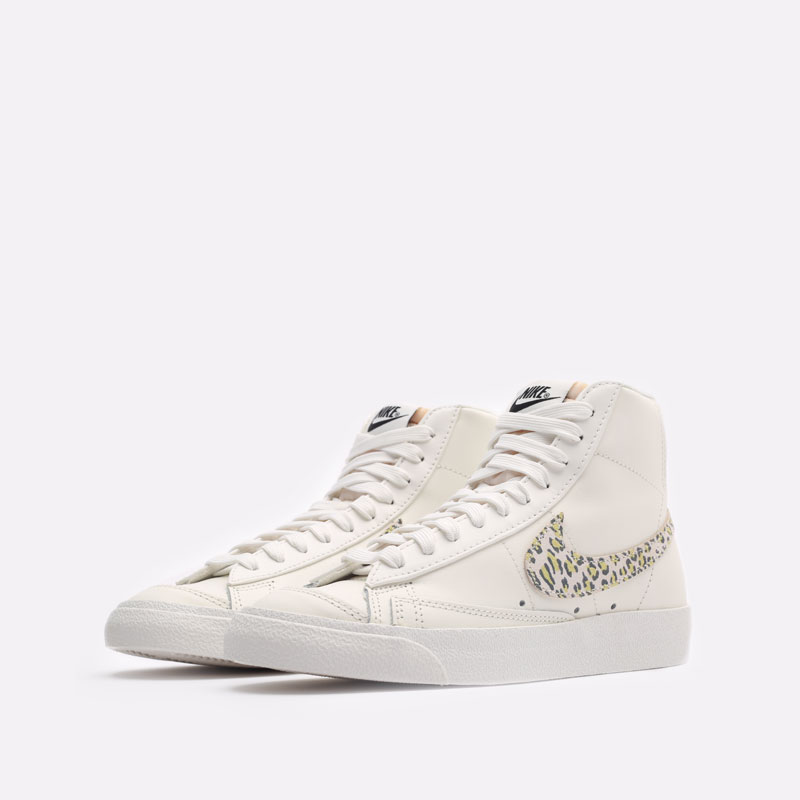 женские бежевые кроссовки Nike WMNS Blazer Mid '77 SE DH9633-100 - цена, описание, фото 4