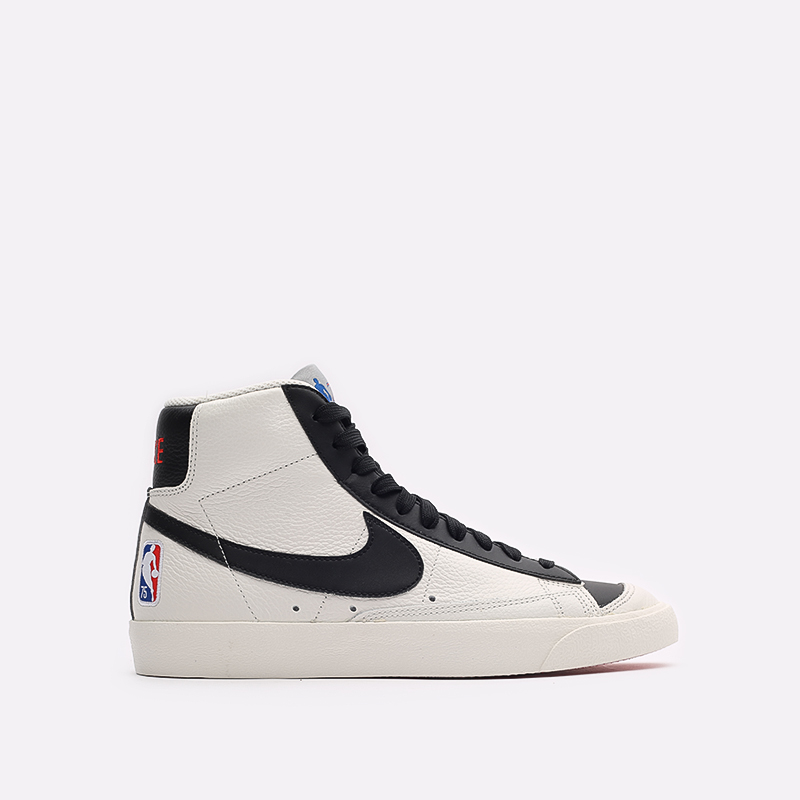 мужские белые кроссовки Nike Blazer Mid '77 EMB DD8025-101 - цена, описание, фото 1