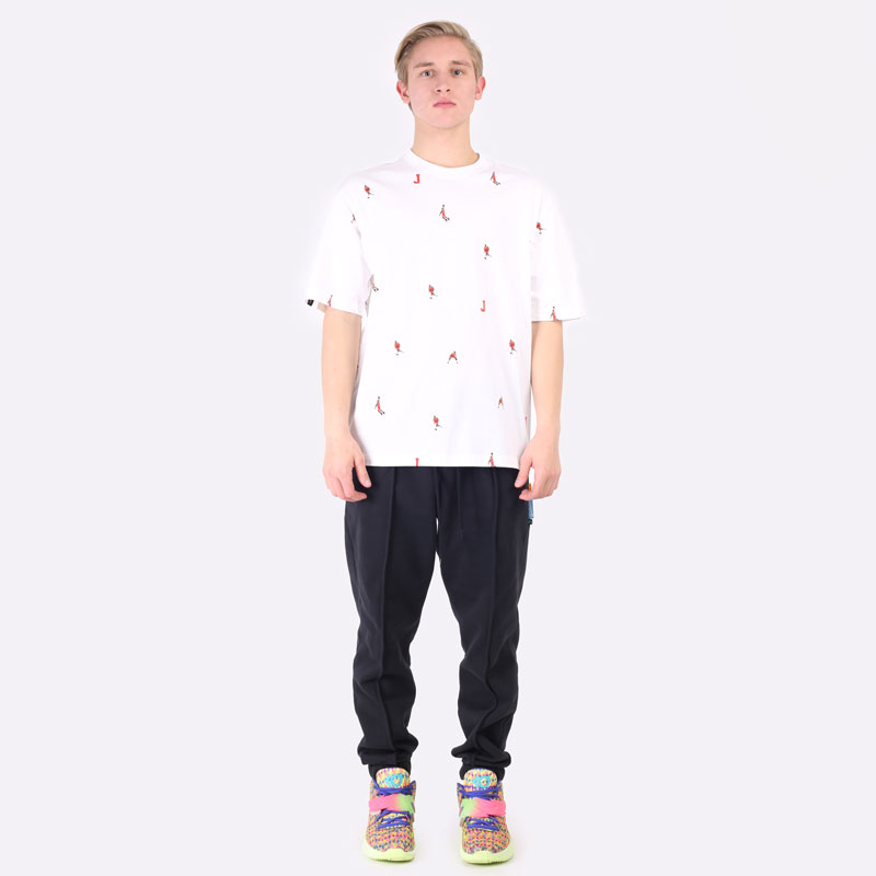Мужская футболка Jordan 85 All Over Print Crew (DC9795-100)  - цена, описание, фото 5
