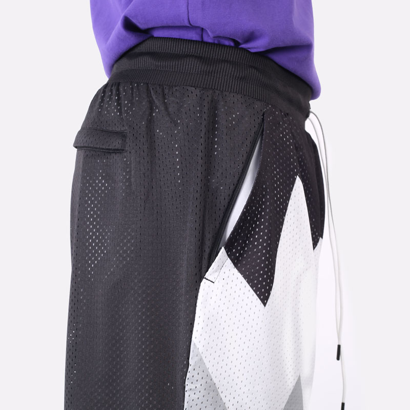 мужские черные шорты  PUMA Scholarship Shorts 53209802 - цена, описание, фото 3