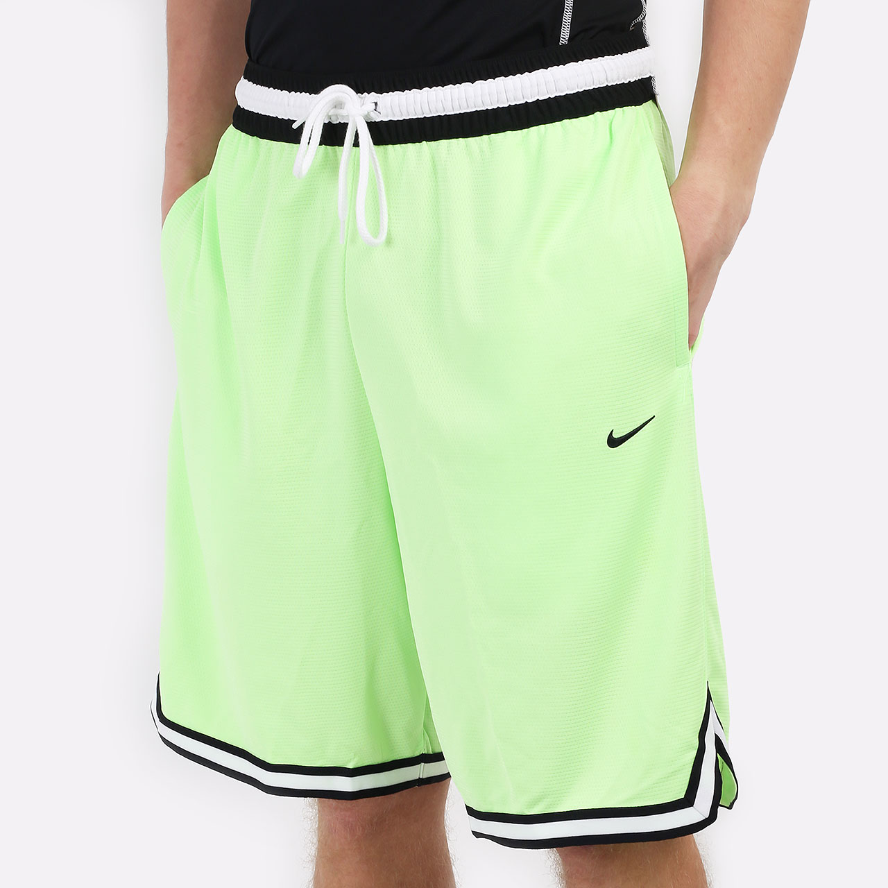 мужские зеленые шорты Nike Dri-FIT DNA DA5844-345 - цена, описание, фото 1