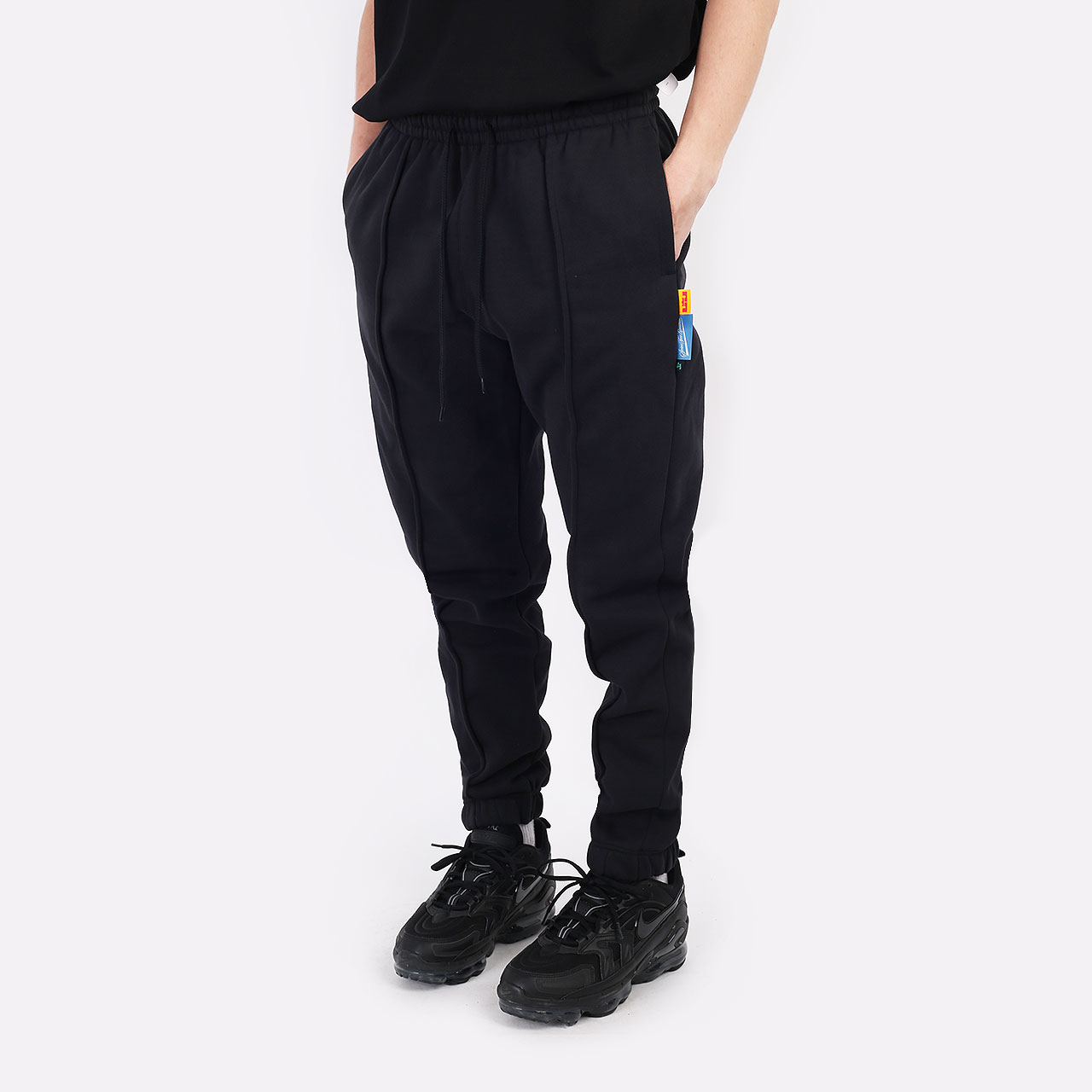 мужские черные брюки Nike LeBron Fleece DA6704-010 - цена, описание, фото 1