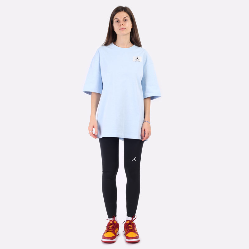 женская голубая футболка Jordan Essentials DD7057-438 - цена, описание, фото 6