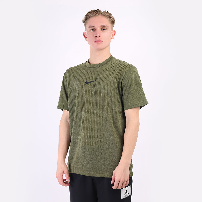 мужская зеленая футболка Nike Pro Dri-FIT ADV Short-Sleeve Top DD1703-326 - цена, описание, фото 1