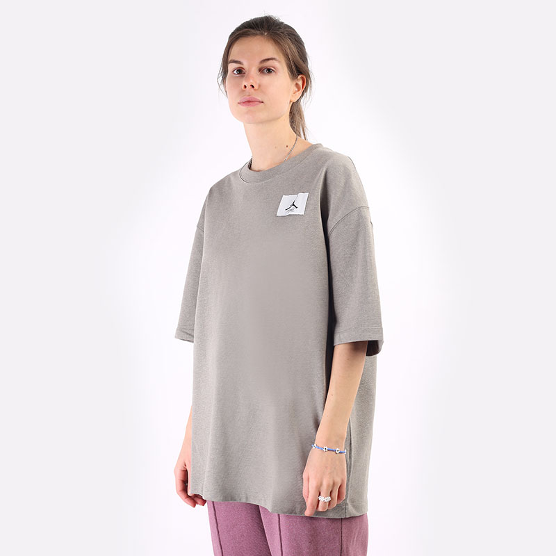 Женская футболка Jordan Essential T-Shirt (DD7057-320)  - цена, описание, фото 1