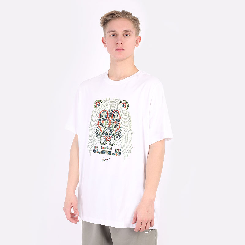Мужская футболка Nike LeBron Strive For Greatness T-Shirt (DM2467-100)  - цена, описание, фото 1