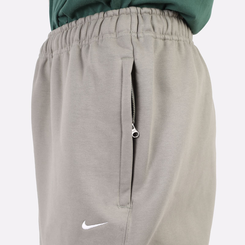 Мужские брюки Nike NRG Soloswoosh Fleece Pant (CW5460-320)  - цена, описание, фото 2
