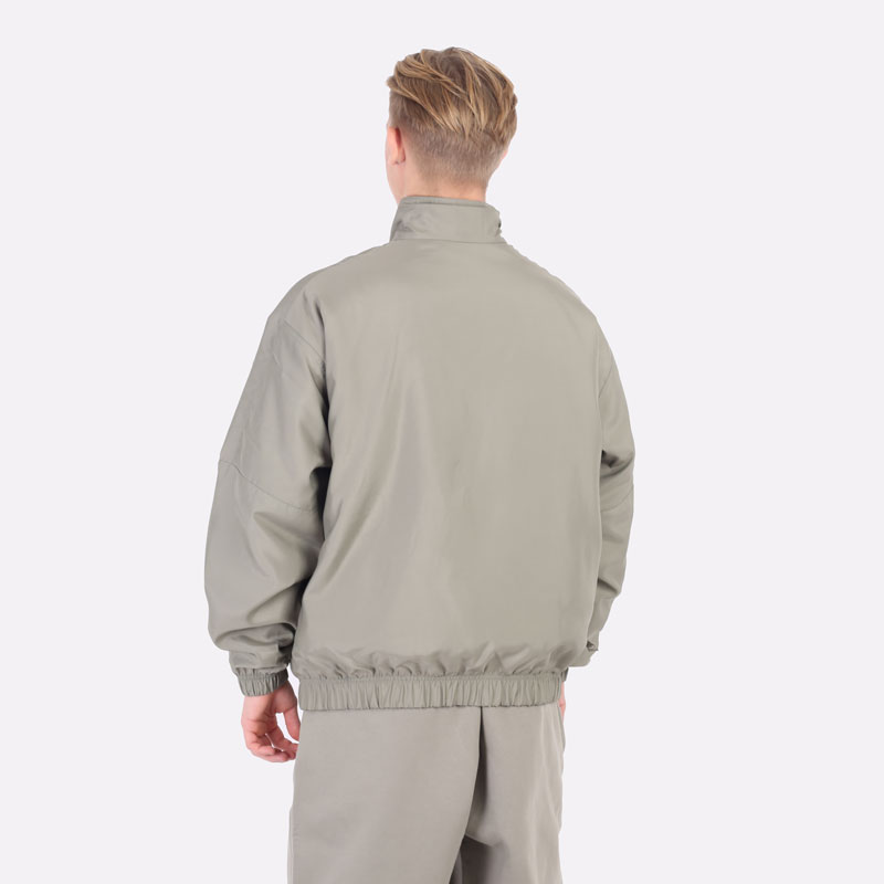 мужская зеленая куртка Nike Lab Solo Swoosh Satin Bomber Jacket DN1266-320 - цена, описание, фото 4