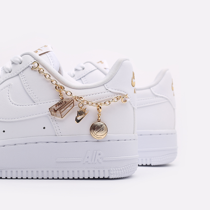 женские белые кроссовки Nike WMNS Air Force 1 '07 LX DD1525-100 - цена, описание, фото 7