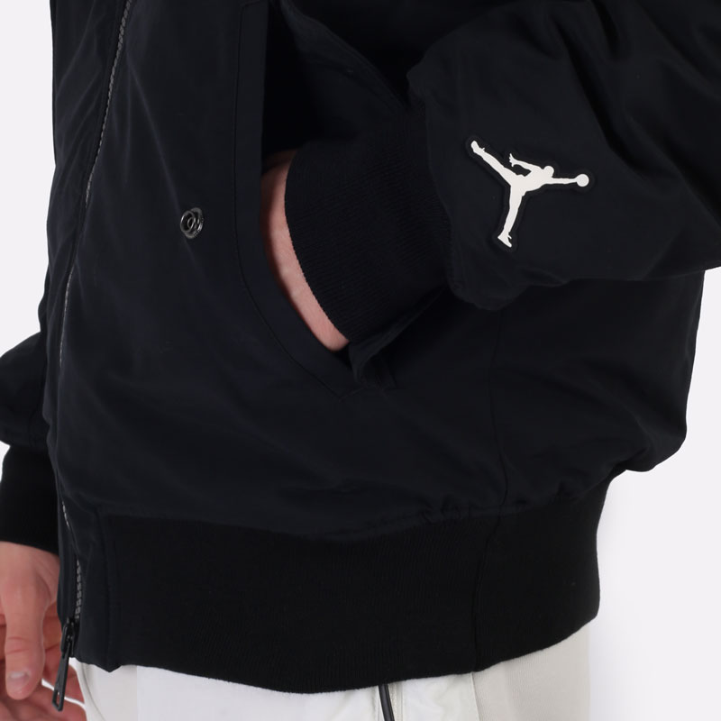 мужская черная куртка Jordan Essentials Statement MA-1 DA9796-010 - цена, описание, фото 2