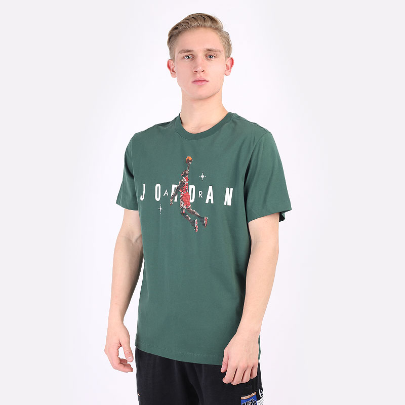 мужская зеленая футболка Jordan Brand Festive Short-Sleeve T-Shirt DC9797-333 - цена, описание, фото 1
