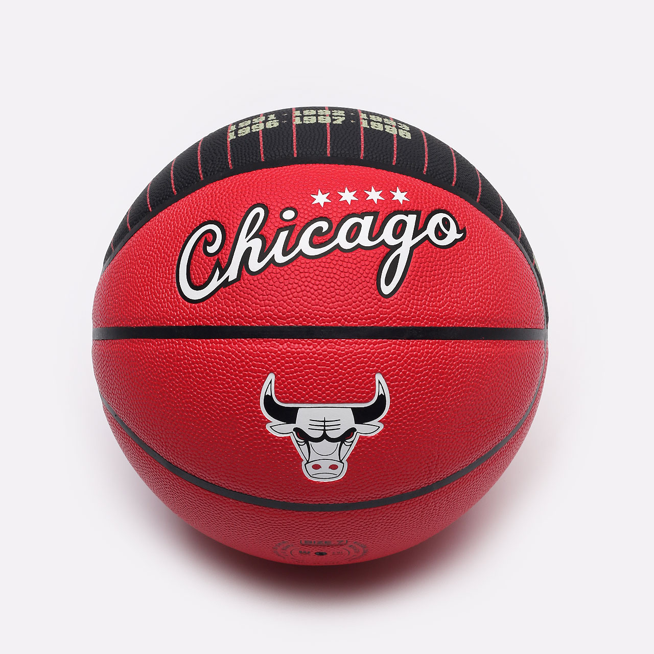   мяч №7 Wilson Chicago Bulls Collector City Edition WZ4003905XB7 - цена, описание, фото 1