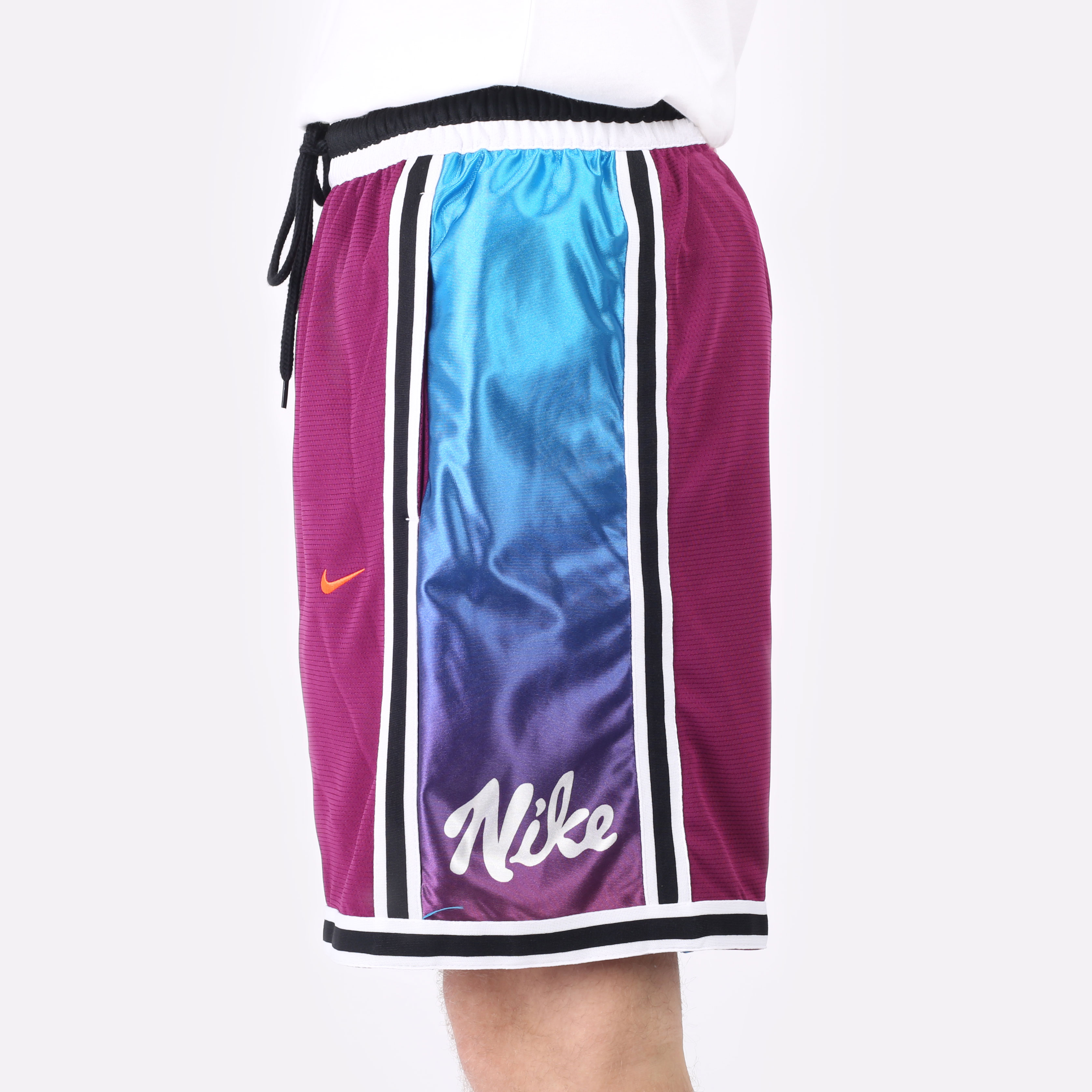 мужские фиолетовые шорты  Nike DNA Essential Short DH7144-610 - цена, описание, фото 2