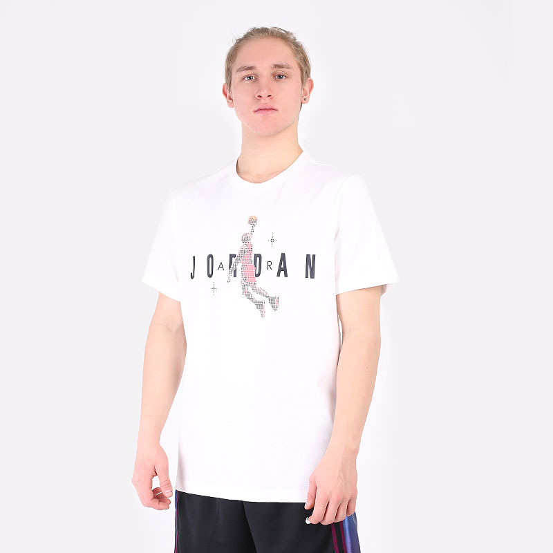 мужская белая футболка Jordan Holiday Short-Sleeve T-Shirt DC9797-100 - цена, описание, фото 1