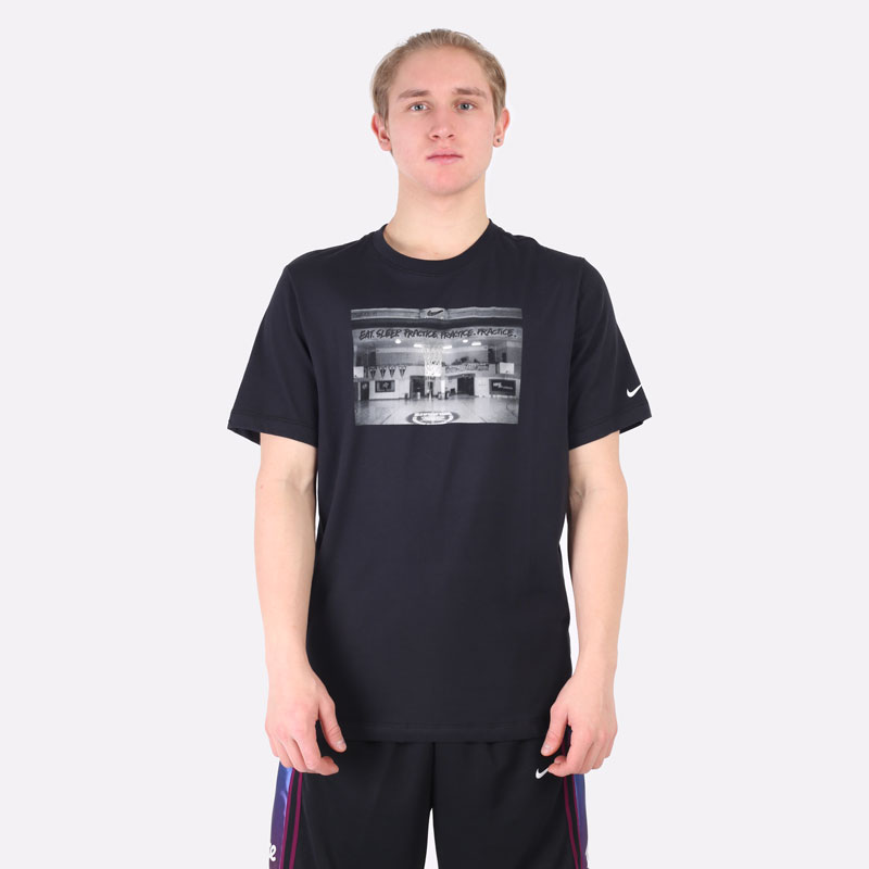 мужская черная футболка Nike Dri-FIT Photo Basketball T-Shirt DN3041-010 - цена, описание, фото 4