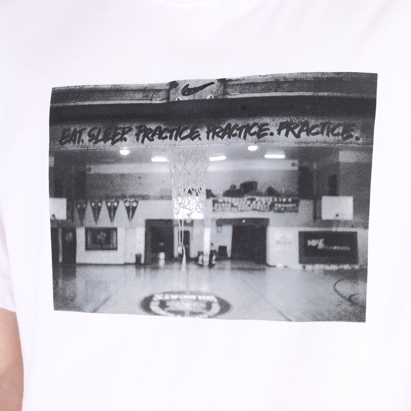 мужская белая футболка Nike Dri-FIT Photo Basketball T-Shirt DN3041-100 - цена, описание, фото 2