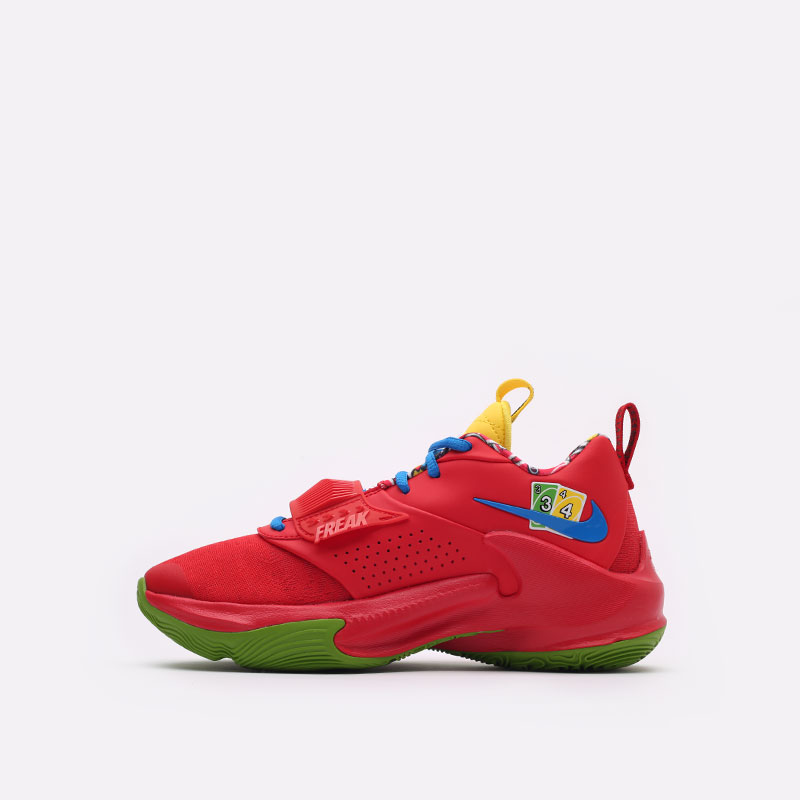  красные баскетбольные кроссовки Nike Zoom Freak 3 NRG x UNO DC9364-600 - цена, описание, фото 2