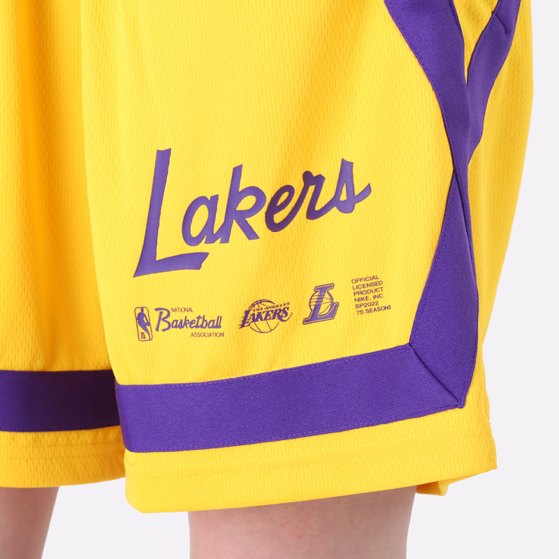 женские желтые шорты  Nike Los Angeles Lakers Women's Nike Dri-FIT NBA Shorts DH8422-728 - цена, описание, фото 3