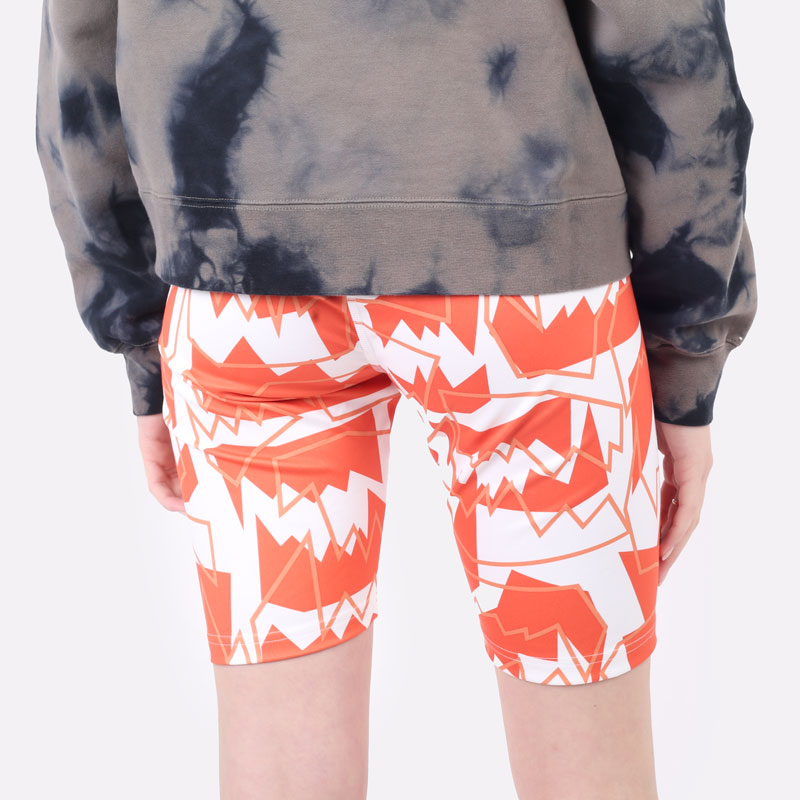 Женские шорты PUMA Give Buckets Biker Short AOP (53434902)  - цена, описание, фото 4