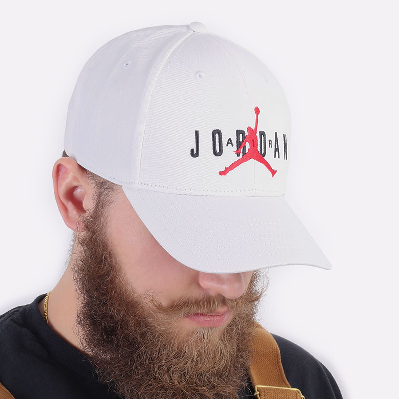  белая кепка Jordan Legacy91 CK1248-100 - цена, описание, фото 1