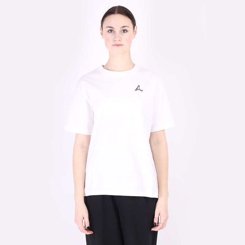 женская белая футболка Jordan Essentials T-Shirt DM5029-100 - цена, описание, фото 1