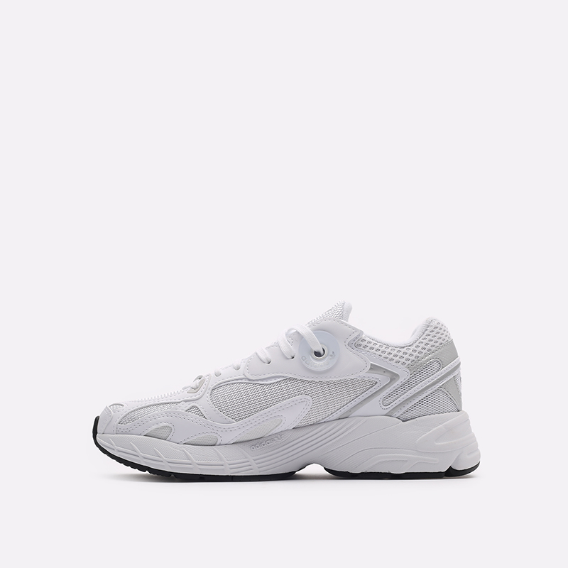 Женские кроссовки adidas Astir W (GY5565)  - цена, описание, фото 2