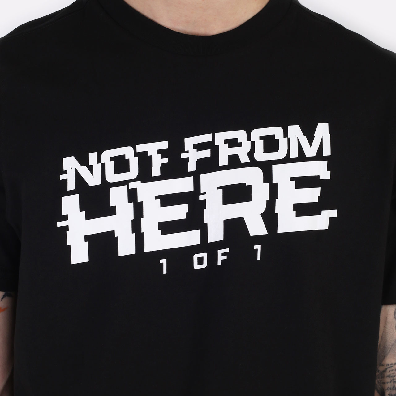 мужская черная футболка PUMA Not From Here 53510901 - цена, описание, фото 2