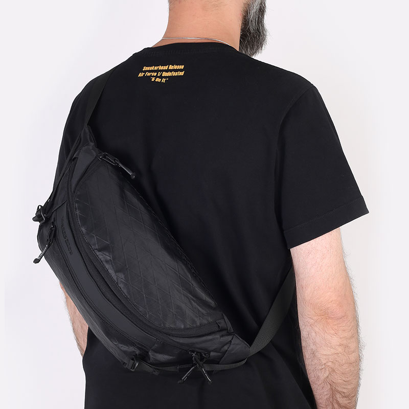  черная сумка KRAKATAU U06-1 U06-1-black - цена, описание, фото 1