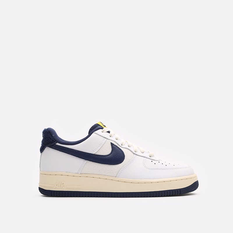 мужские белые кроссовки Nike Air Force 1 '07 LV8 DO5220-141 - цена, описание, фото 1