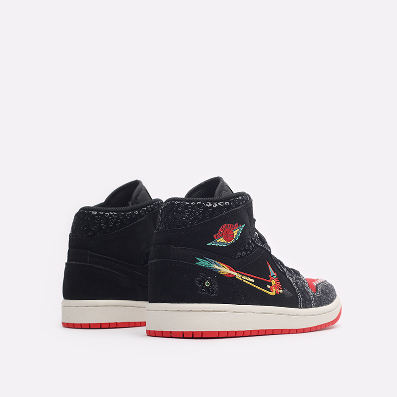  черные кроссовки Jordan 1 Mid SE DN4904-001 - цена, описание, фото 3