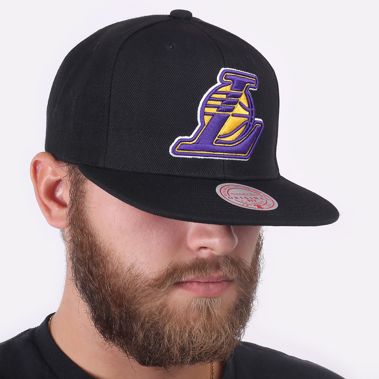 черная кепка Mitchell and ness Lakers 6HSSJS19078-LALBLCK - цена, описание, фото 1