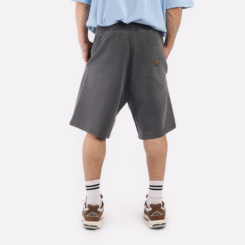 мужские серые шорты Carhartt WIP Nelson Sweat Short I030130-black - цена, описание, фото 3