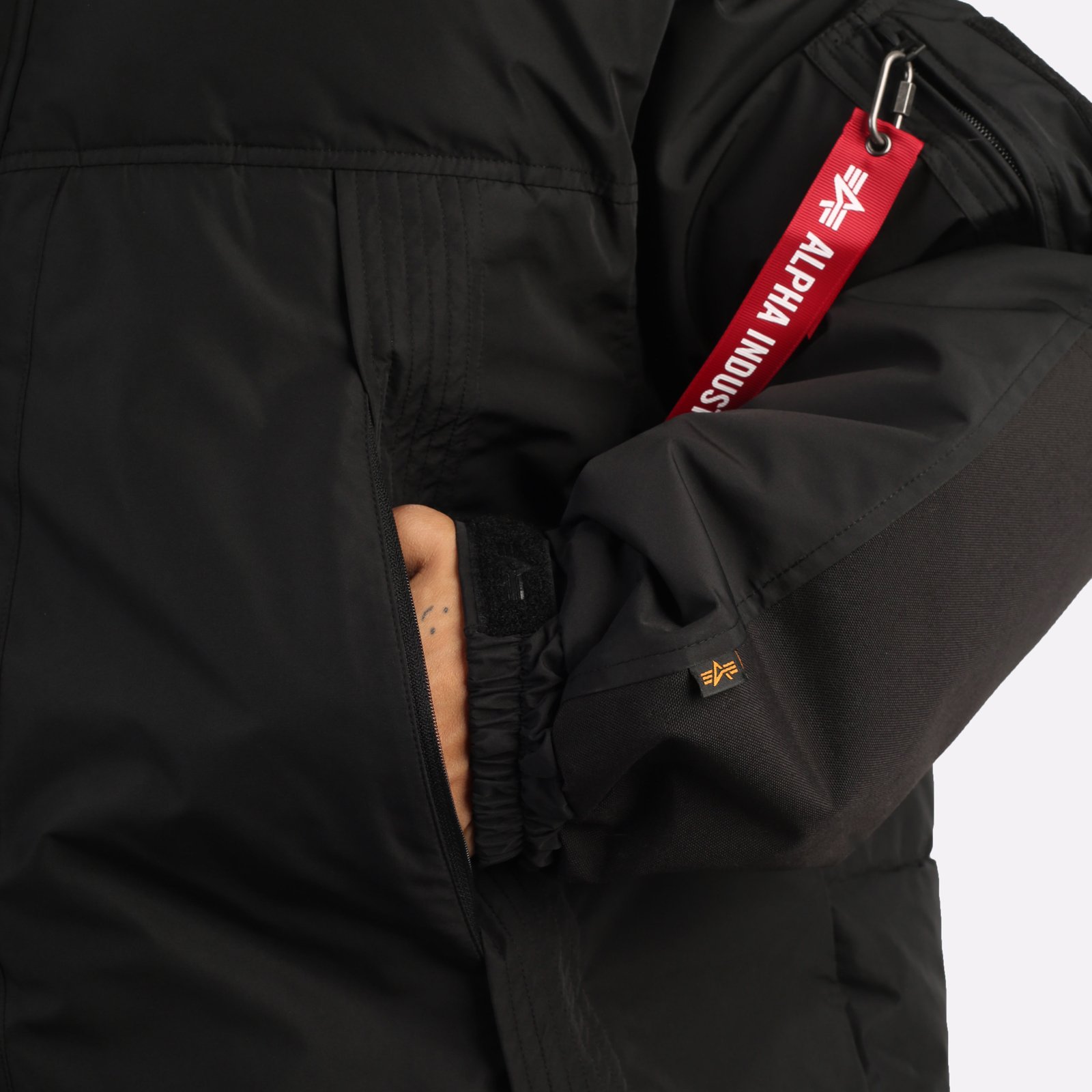 мужская черная куртка Alpha Industries PCU Level 7 Mod Parka MJP53500C1-black - цена, описание, фото 5