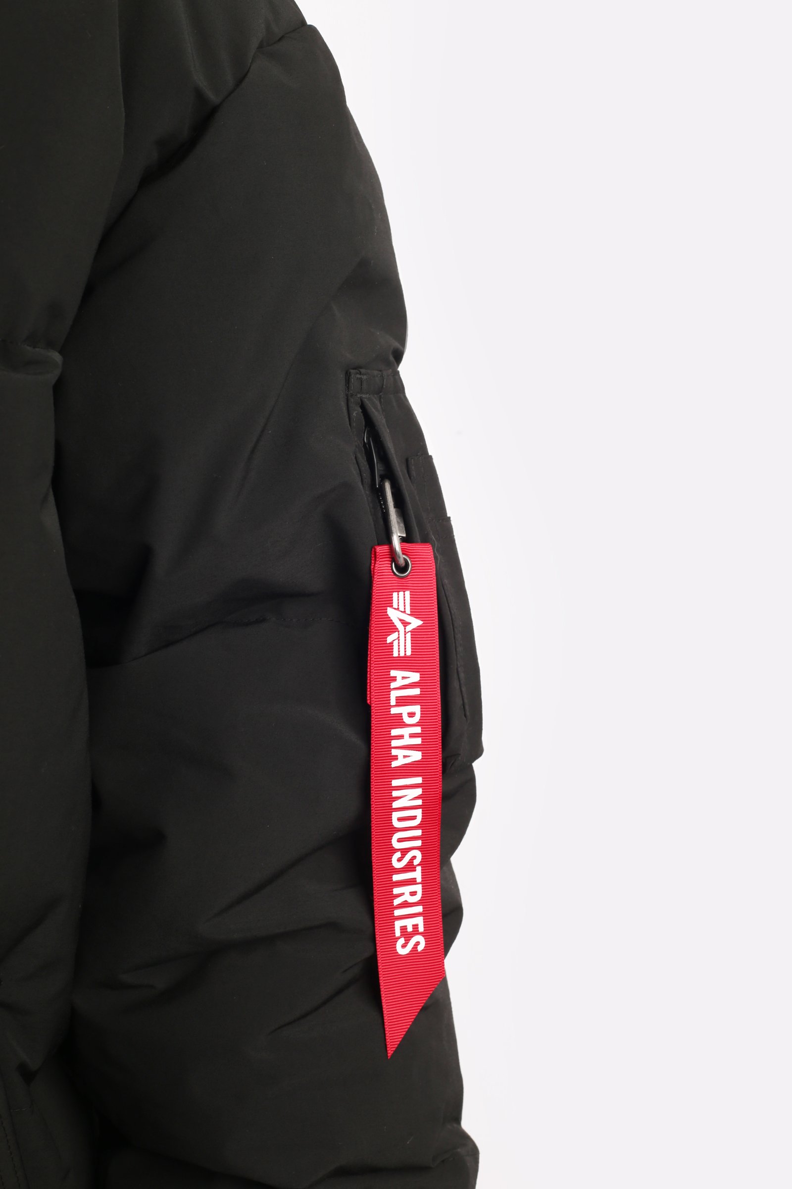 мужская черная куртка Alpha Industries Puffer Parka MJH53500C1-black - цена, описание, фото 6