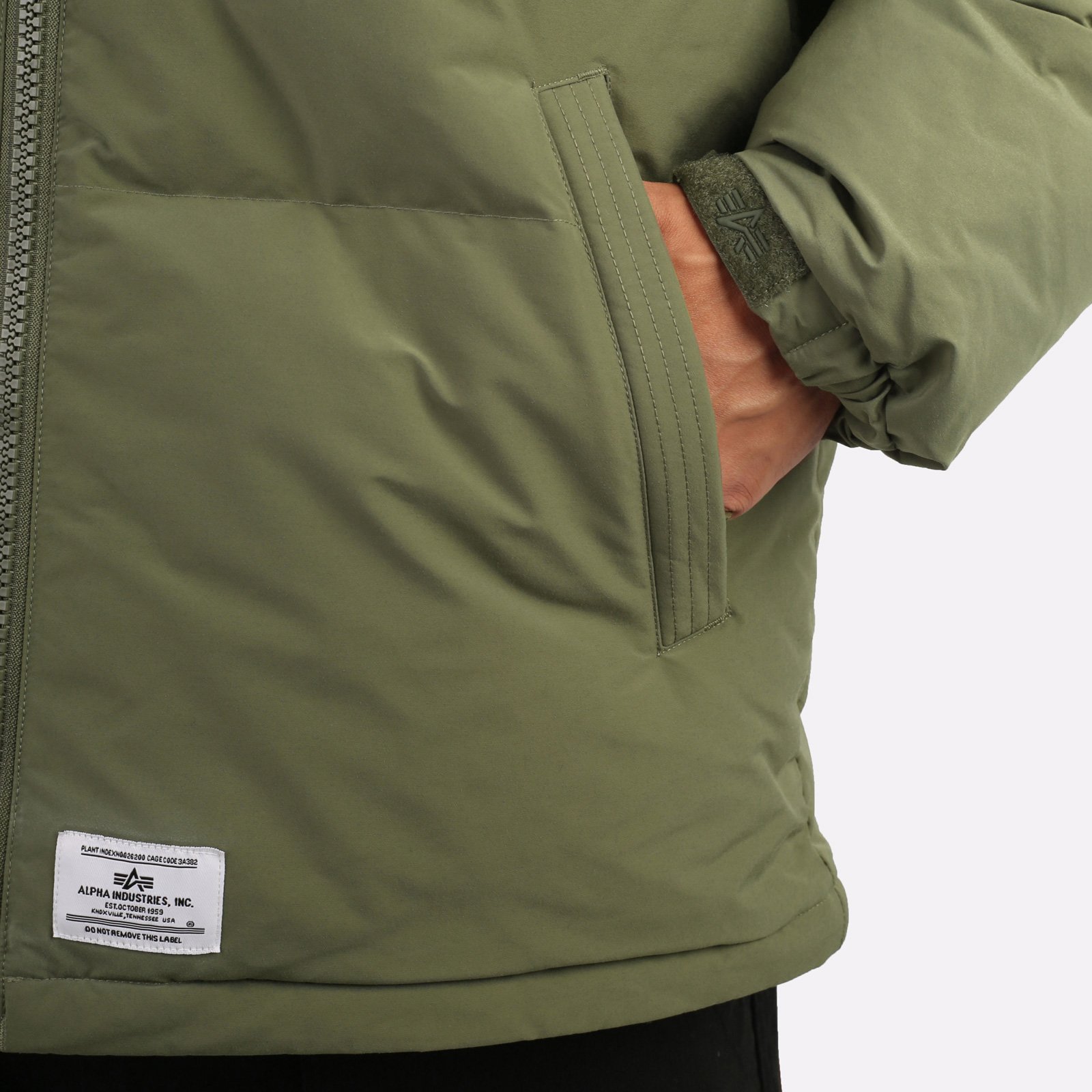 Мужской пуховик Alpha Industries Puffer Parka (MJH53500C1-green)  - цена, описание, фото 7