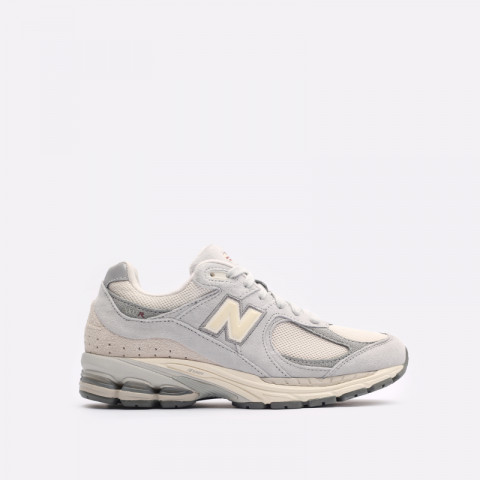 мужские кроссовки New Balance 2002R  