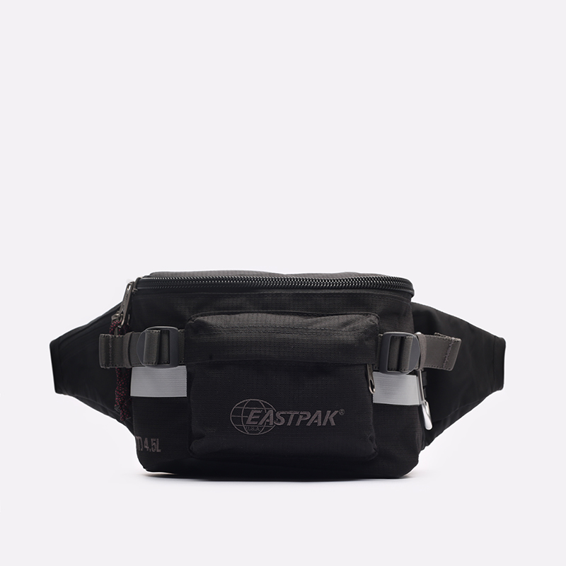  черная поясная сумка Eastpak Out Bumbag 5L Out Black - цена, описание, фото 1